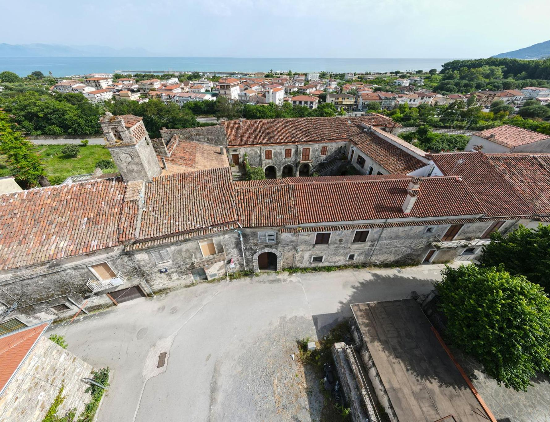 Maison De Curtis Bed & Breakfast Policastro Bussentino Exterior photo